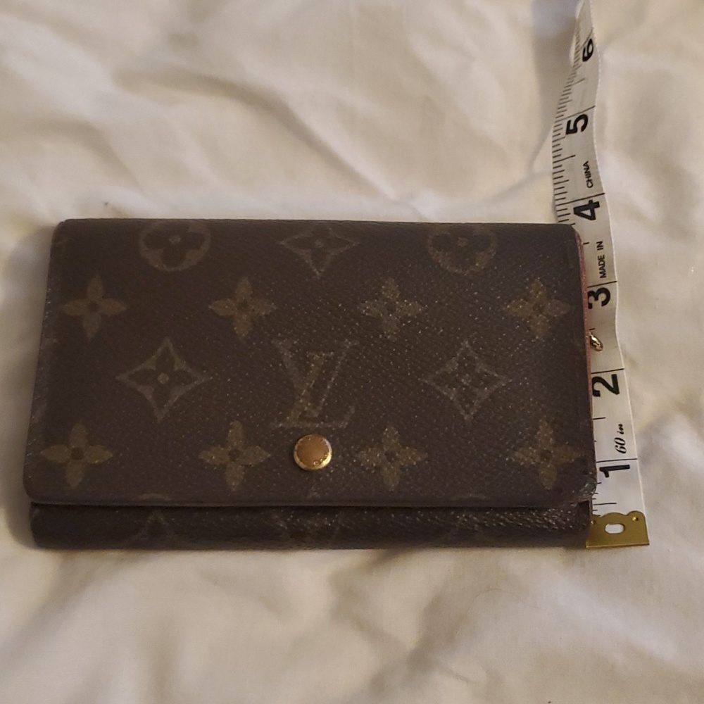 LV MONOGRAM WALLET